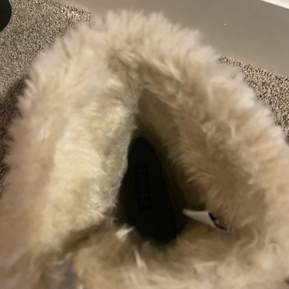 Ralph Lauren snow boots - Picture 8 of 9